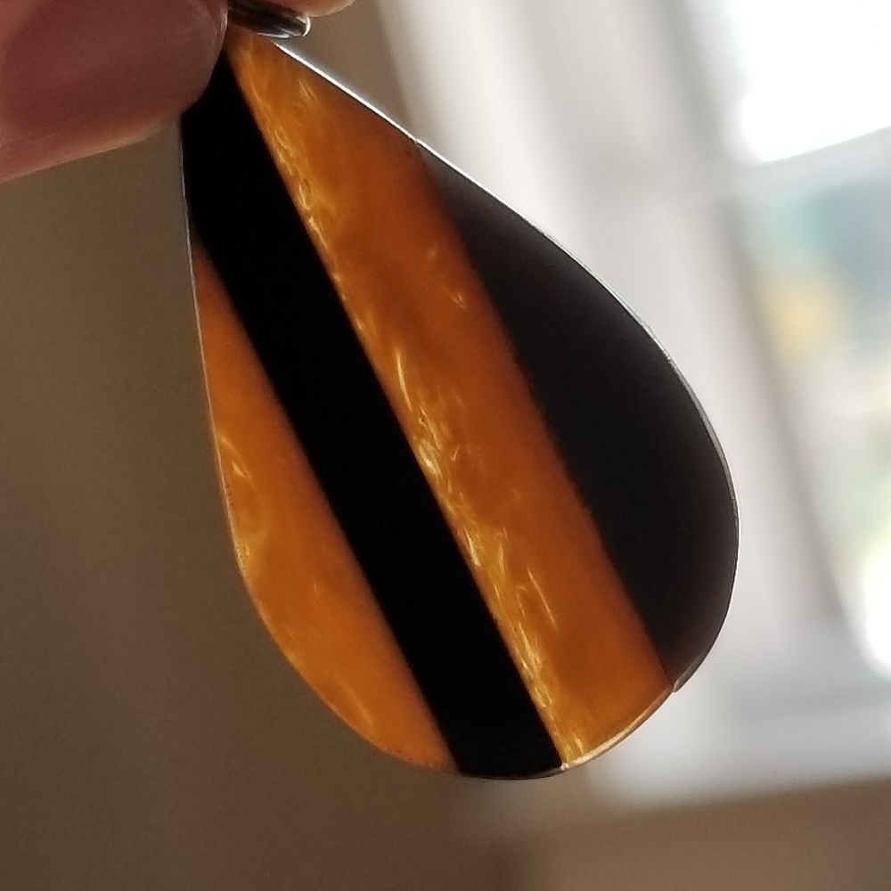Relisted - Vintage striped pendant charm teardrop shape brown grey - Picture 6 of 10